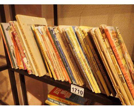 Collection of vintage Ladybird books 