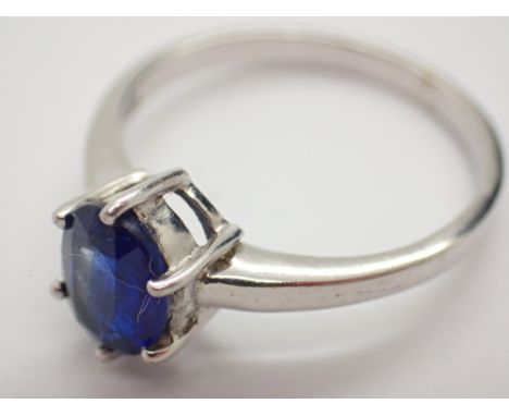 Sterling silver blue kyanite ring size P