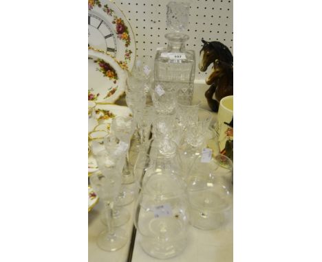 Glassware - cut glass decanter; liqueur glasses;  etc qty 