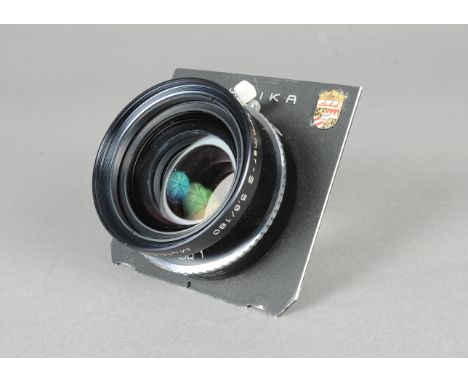 A Schneider-Kreuznach 180mm f/5.6 Symmar-S Lens, serial no 13796278, with Compur 1 shutter, shutter working, barrel VG, eleme