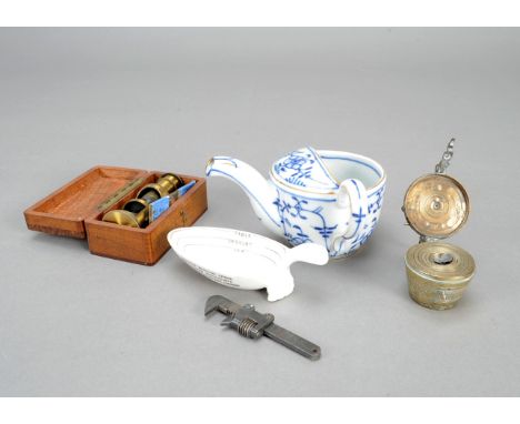 Various Instruments,  transfer-printed white ceramic  Maw Graduated Medicine Spoon, circa 1875 (1), Tettau, Germany, blue and