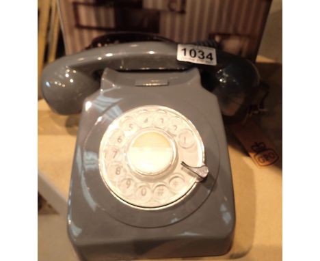Grey, GPO746 Retro rotary telephone replica of the 1970s classic, compatible with modern telephone banking and any standard a
