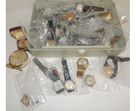 A collection of assorted gents quartz and wind wristwatches, including "MERCATOR", MUDU", "ACCURIST", "AVIA", "SERVICES COURT