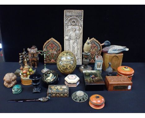 AN EARLY 20TH CENTURY PENWORK TEA CADDY a decoupaged ostrich egg, painted lacquer boxes and other items