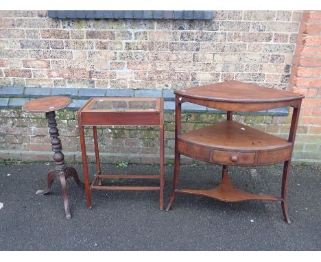 A SMALL BIJOUTERIE TABLE 50cm wide (bottom replaced), a George III mahogany corner washstand, and a 19th century tripod kettl