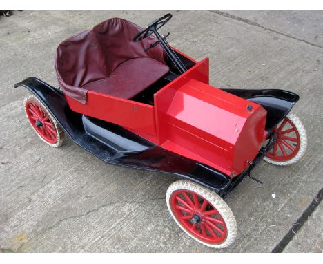 - Based on a model T Ford

- Briggs & Stratton engine

- Part of a private collection