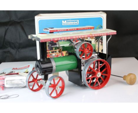 Boxed Mamod TE1a Traction Engine, appearing vg with gd box 