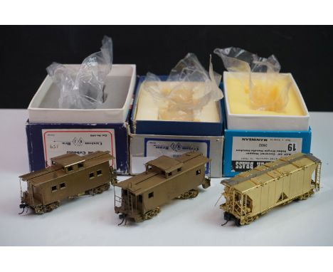 Three boxed HO gauge items of brass rolling stock to include 2 x Custom Brass by NJ (685 Reading Wood Caboose &amp; NKP 700 S