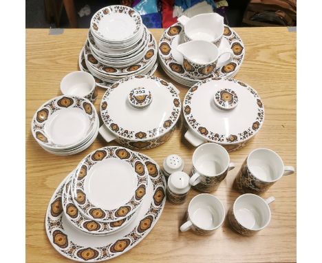 An extensive 1970's Midwinter dinner and tea service.