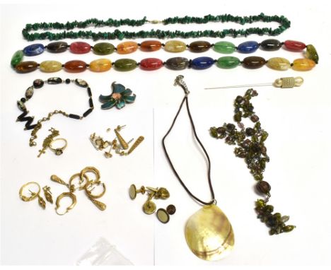 A COLLECTION OF JEWELLERY  to include a 9ct gold diamond and blue gem set ring (one gem missing), ring size M ½, weight 1.4g,
