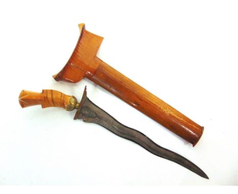 MILITARIA - AN INDONESIAN KRIS  of typical form, the 18cm straight blade with decorative pamor and a hardwood hilt, in its ha