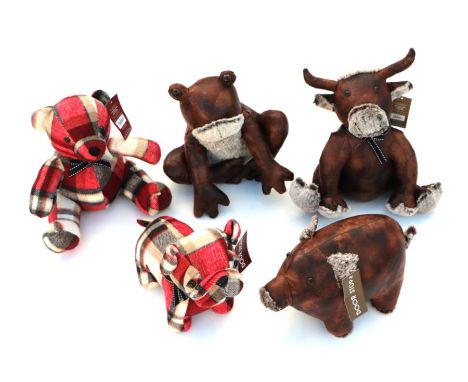 A group of modern doorstops to include a leather pig, cow and frog and a tartan teddy bear and dog (5).