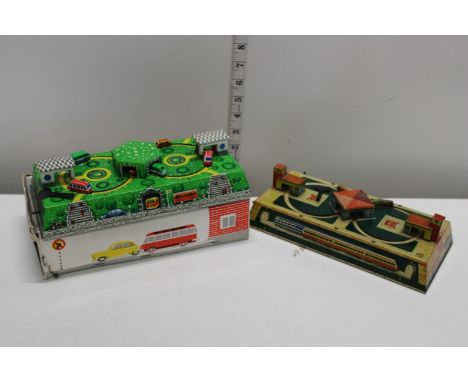 Two vintage Russian tinplate &amp; clockwork toys 