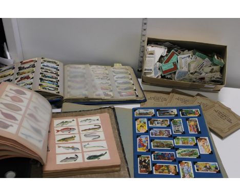 A job lot of vintage cigarette card albums &amp; loose cards 