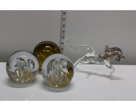 A selection of vintage glass ware including Murano 