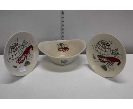 Three pieces of vintage Crown Devon lobster pattern ceramics 