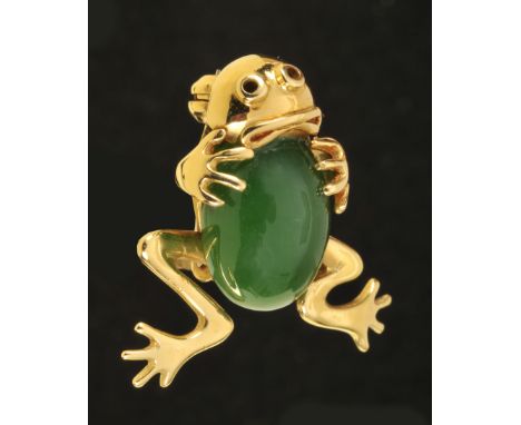 A Frog Brooch set jade cabochon in 18ct gold