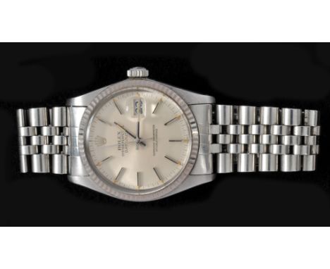 A Gentleman's Rolex Oyster Perpetual Datejust Wristwatch, model no. 16014, ref no: 8549141, the silvered dial with baton hour
