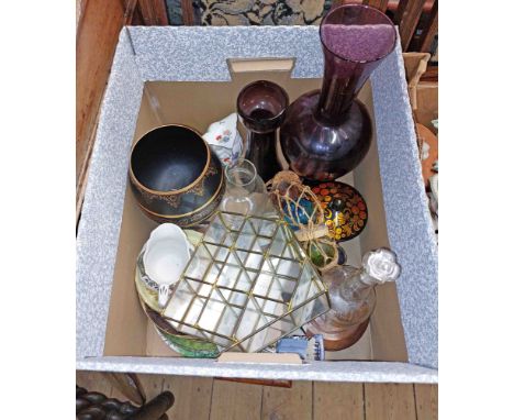 A box containing a quantity of assorted ceramic, glass and other collectable items including Aynsley Pembroke pattern owl for