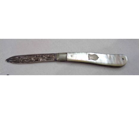 A silver bladed fruit knife with mother-of-pearl clad handle and blank cartouche