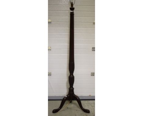 A GOOD 19TH CENTURY BED POST ADAPTED AS A STANDARD LAMP,  with reeded stem, on tri-pod base, (1)