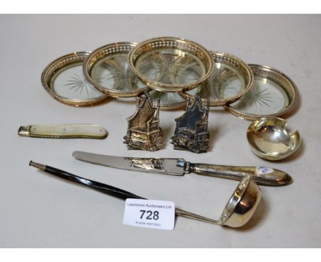 Pair of silver menu holders, each modelled in the form of the coronation throne, silver and mother of pearl handled pocket kn