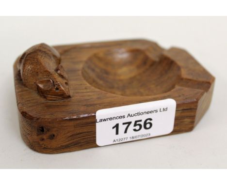 Robert ' Mouseman ' Thompson, carved oak ashtray with mouse signature, 10cms longGood condition, no damages 