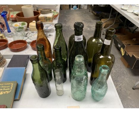 A COLLECTION OF VINTAGE GLASS BOTTLES, COD BOTTLE, SOME NAMED 