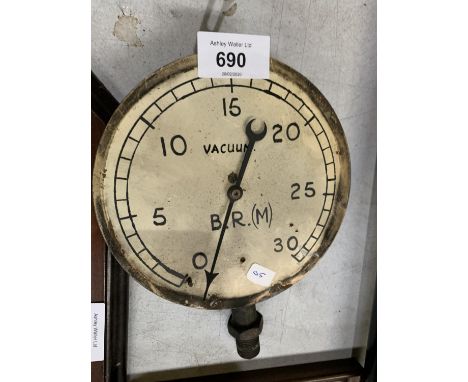 A VINTAGE 1920'S SPRING LOADED STEAM SHIP GAUGE 