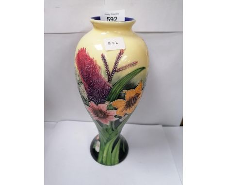 A TUPTON WARE CERAMIC VASE 