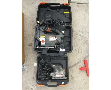 TWO CASED POWER TOOLS TO INCLUDE A CHALLENGE EXTREME PDS110SMD MOUSE SANDER AND A CHALLENGE EXTREME JIGSAW IN WORKING ORDER 
