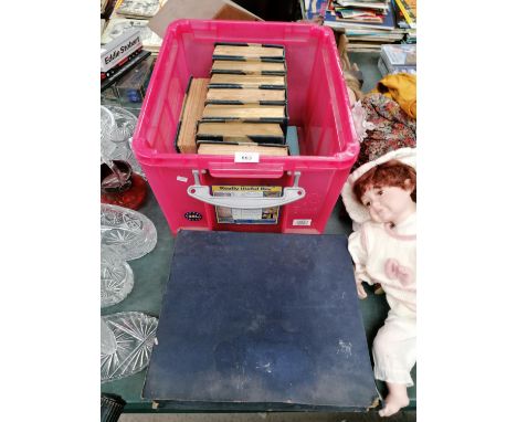 A BOX OF ASSORTED VINTAGE BOOKS 