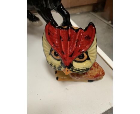 A LORNA BAILEY SMALL BIRD OWL CERAMIC FIGURE 