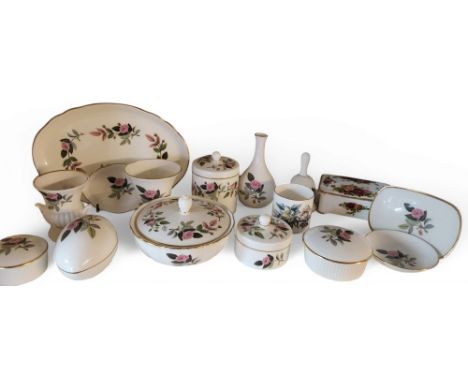 Wedgwood Hathway Rose - trinket dishes and covers, vases, dishes;&nbsp; etc;&nbsp; &nbsp;Royal Albert Old Country Roses recta