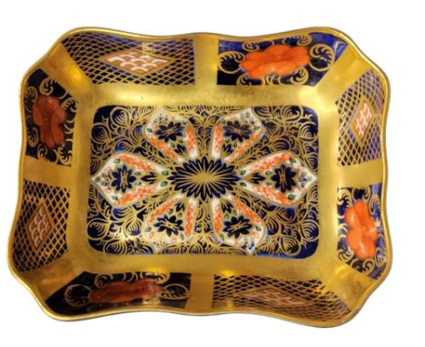 A Royal Crown Derby 1128 trinket dish, 9cm wide, printed mark