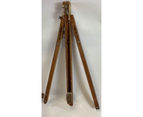 A large 20th century Windsor &amp; Newton beech wood artists easel, 203cm high