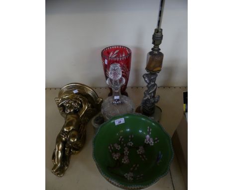 A mixed lot comprising modern cloisonne bowl, table lamp with cherub formed base, a modern gilt finished plaster wall bracket