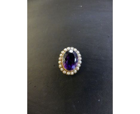 A 9ct gold amethyst and split pearl brooch, weight approx 7.6g 