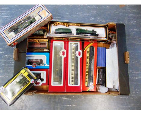 [OO GAUGE]. A MISCELLANEOUS COLLECTION comprising Mainline No.37090, G.W.R. Class 43xx mogul 2-6-0 tender locomotive, 5322, g