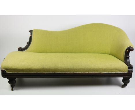 A fine quality Irish carved mahogany framed Chaise Longue, in the manner of William &amp; Gibton, covered in light green fabr