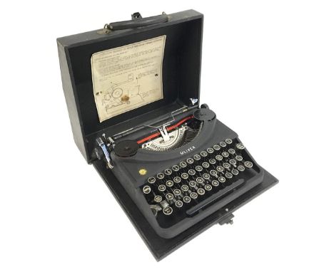 A vintage Oliver portable typrewriter in carry case 