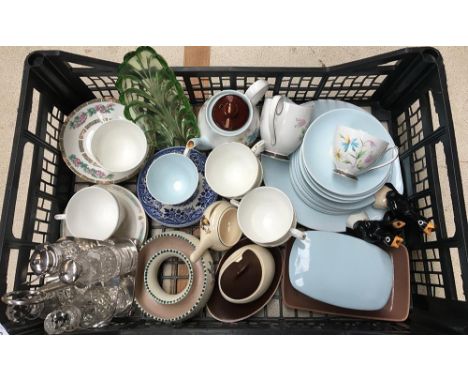 A mixed lot of teawares and other ceramics, to include Poole and Midwinter 