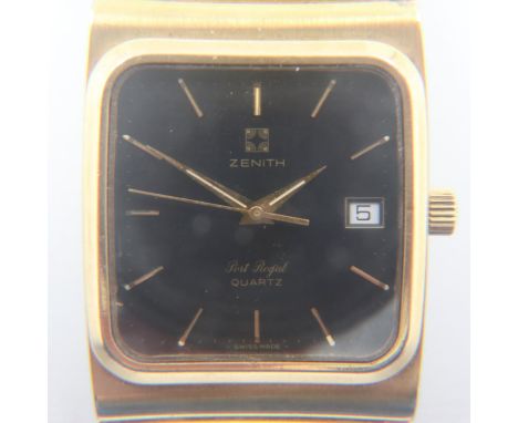 ZENITH: gentlemans Port Royal quartz wristwatch, gold plated bezel on a gold tone bracelet, black square dial with date apert