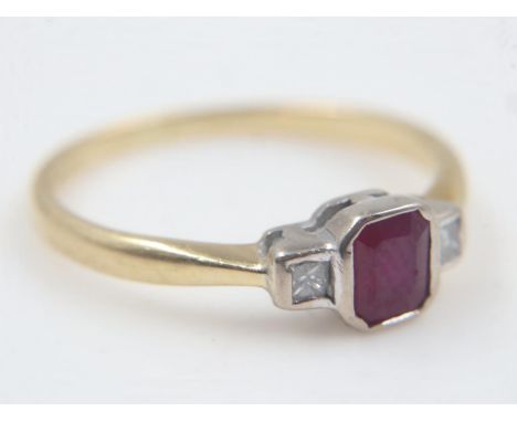 18ct gold ruby and diamond set trilogy ring, size O, 2.2g. UK P&amp;P Group 0 (£6+VAT for the first lot and £1+VAT for subseq