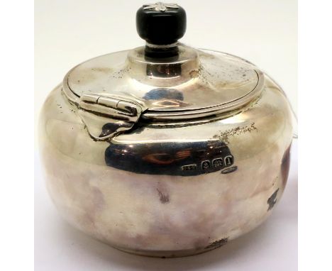 Hallmarked silver circular lidded pot, D: 9 cm, 219g, assay Birmingham 1910. P&P Group 2 (£18+VAT for the first lot and £3+VA