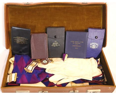 Masonic briefcase containing apron and three jewels. P&amp;P Group 3 (£25+VAT for the first lot and £5+VAT for subsequent lot