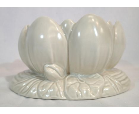 Clarice Cliff Newport Pottery ceramic planter, L: 22 cm. P&amp;P Group 2 (£18+VAT for the first lot and £3+VAT for subsequent