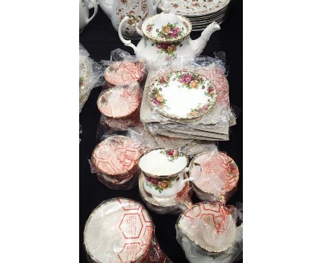 Royal Albert Old Country Roses 1962 backstamp, new and unused 21 piece tea service. P&P Group 3 (£25+VAT for the first lot an