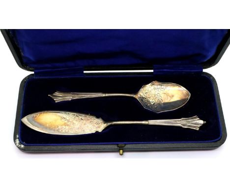 Hallmarked silver Christening set, boxed, Chester assay, 65g. P&amp;P Group 1 (£14+VAT for the first lot and £1+VAT for subse