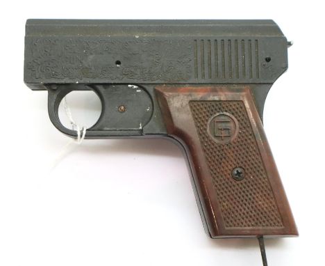 Italian starter pistol with plastic grip. P&amp;P Group 2 (£18+VAT for the first lot and £3+VAT for subsequent lots) 